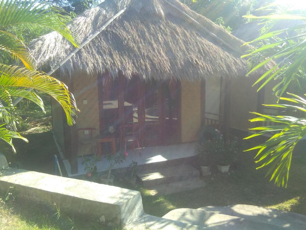 Airas' Garden Homestay Eco Bungalows Kuta  エクステリア 写真