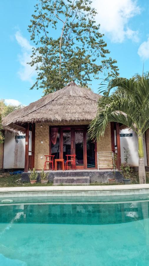 Airas' Garden Homestay Eco Bungalows Kuta  エクステリア 写真