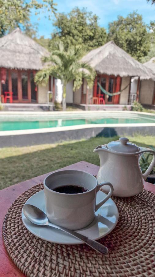 Airas' Garden Homestay Eco Bungalows Kuta  エクステリア 写真