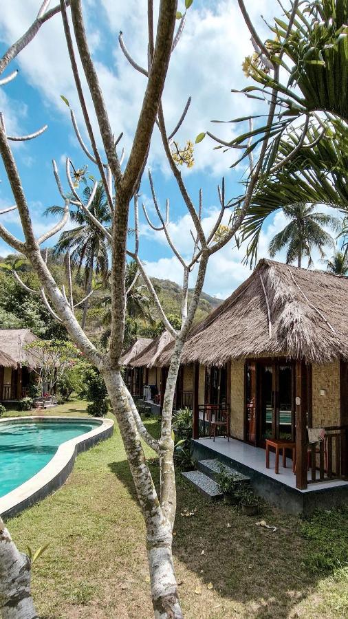 Airas' Garden Homestay Eco Bungalows Kuta  エクステリア 写真